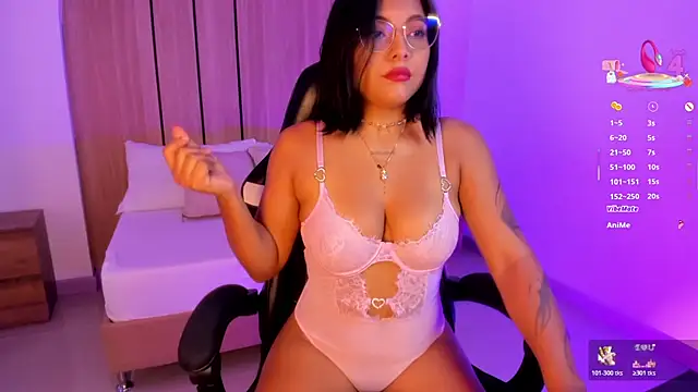 nina desire  online show from May 28, 2026, 2:09 am