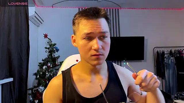 InfernoLustt online show from January 8, 2026, 9:44 am