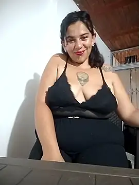 happycarlha online show from January 9, 2026, 2:03 am