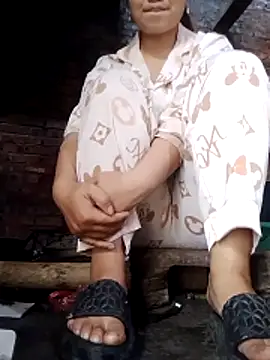 Snapshot of _Bong_02 chatting on February 14, 2026, 1:24 am Bong 02 online show from February 14, 2026, 1:24 am