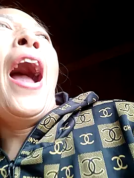 muamua99 online show from March 6, 2026, 5:48 am