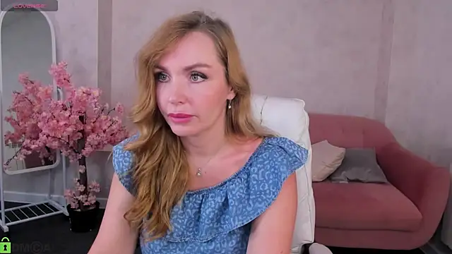 Marie Hayes online show from June 4, 2026, 1:33 am