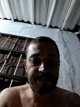 Snapshot of Johnnyhotlatmale chatting on January 7, 2026, 1:30 am Johnnyhotlatmale online show from January 7, 2026, 1:30 am