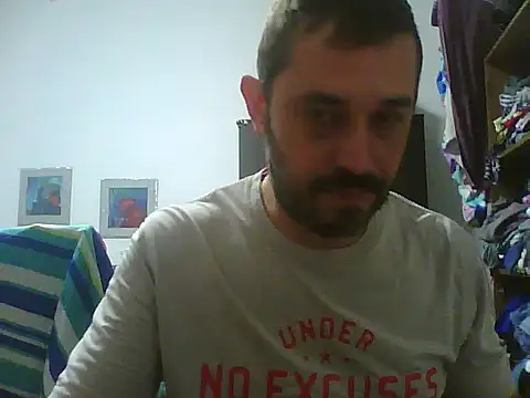 Snapshot of Johnnyhotlatmale chatting on January 10, 2026, 8:43 pm Johnnyhotlatmale online show from January 10, 2026, 8:43 pm