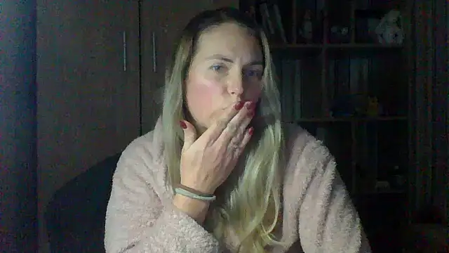 VikiLove765 online show from February 4, 2026, 8:58 pm