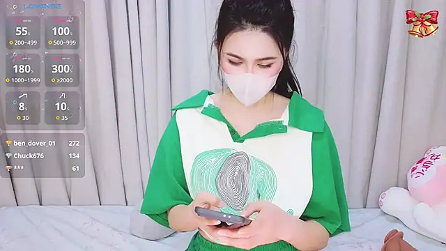 Snapshot of 1-Emma-1 chatting on January 15, 2026, 1:37 pm 1-Emma-1 online show from January 15, 2026, 1:37 pm