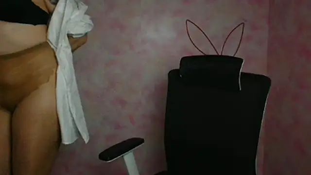 Madonna Fire online show from April 15, 2026, 12:12 pm