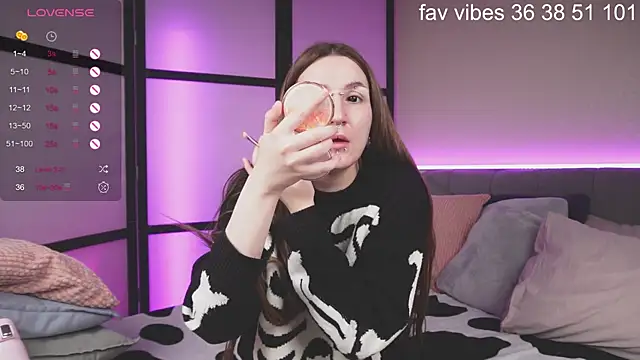 Alice Goth online show from April 3, 2026, 12:30 am