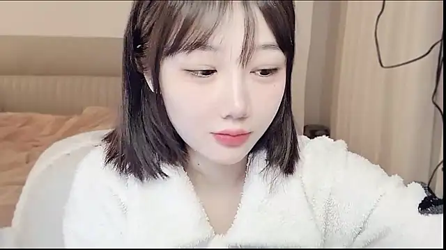 Snapshot of Ccc7- chatting on March 15, 2026, 1:50 pm Ccc7- online show from March 15, 2026, 1:50 pm