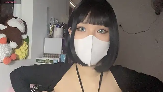 Tieu-May online show from April 11, 2026, 7:24 am