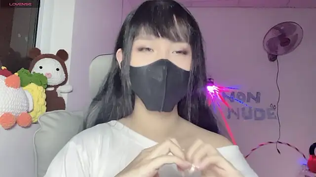 Tieu-May online show from July 5, 2026, 9:44 pm