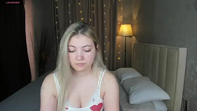 Angel  Grace online show from June 5, 2026, 12:06 am