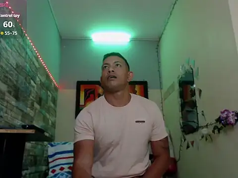 Snapshot of Antwan145 chatting on February 9, 2026, 12:09 pm Antwan145 online show from February 9, 2026, 12:09 pm