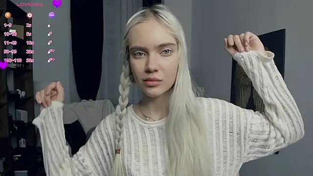 KristalCrowner online show from February 2, 2026, 7:12 pm