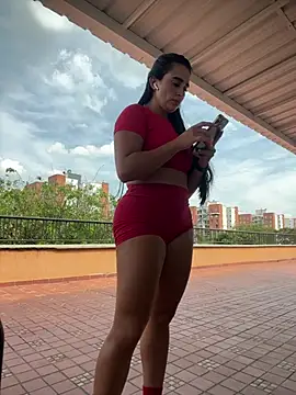 RoseOnYou online show from April 10, 2026, 7:29 pm