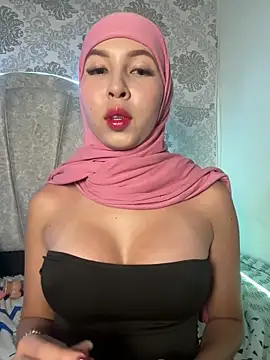 Snapshot of Shann_95 chatting on February 14, 2026, 12:18 am Shann 95 online show from February 14, 2026, 12:18 am