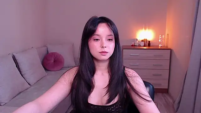 lia hetty online show from May 9, 2026, 1:05 pm