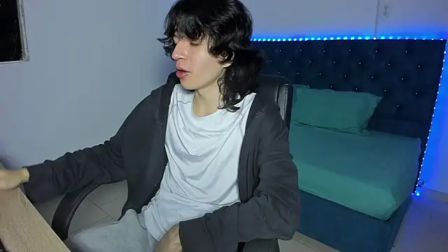 Snapshot of jack_grealish01 chatting on February 4, 2026, 3:23 am jack grealish01 online show from February 4, 2026, 3:23 am