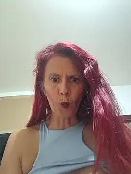 cintia love online show from March 17, 2026, 9:18 pm