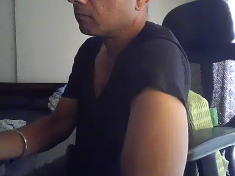 Snapshot of Moh-Moksha chatting on February 18, 2026, 9:27 am Moh-Moksha online show from February 18, 2026, 9:27 am