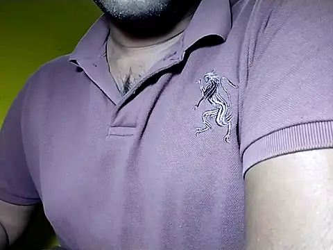 Snapshot of Lucky___05 chatting on February 2, 2026, 7:29 am Lucky 05 online show from February 2, 2026, 7:29 am