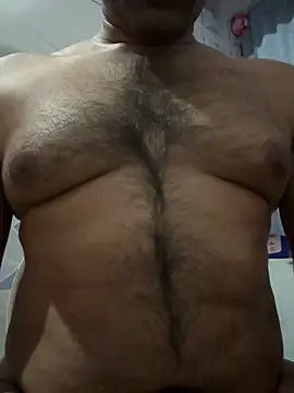 Snapshot of Lucky___05 chatting on February 10, 2026, 7:29 pm Lucky 05 online show from February 10, 2026, 7:29 pm