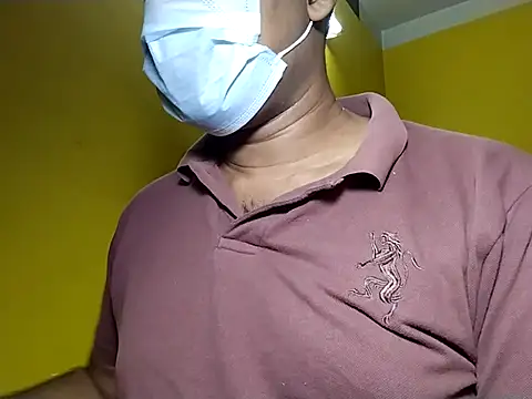 Snapshot of Lucky___05 chatting on February 17, 2026, 6:10 am Lucky 05 online show from February 17, 2026, 6:10 am