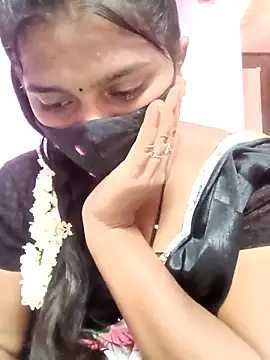 Tamil Hot Anu online show from April 18, 2026, 7:01 am