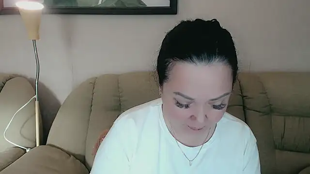 infinity loveliness online show from November 7, 2025, 6:24 am