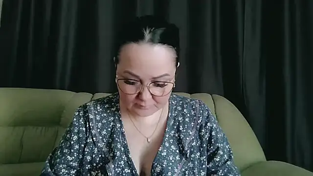 infinity loveliness online show from April 14, 2026, 8:42 am