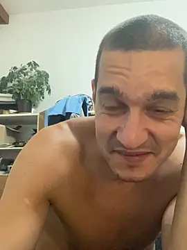 slabyhrac online show from June 19, 2026, 1:43 am