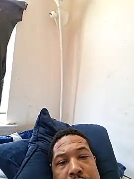 moneyboi1988 online show from February 18, 2026, 6:37 pm