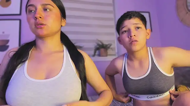 Auroraaa 527 online show from January 7, 2026, 3:42 am