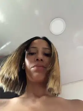 vicky bass  online show from July 17, 2026, 5:29 pm
