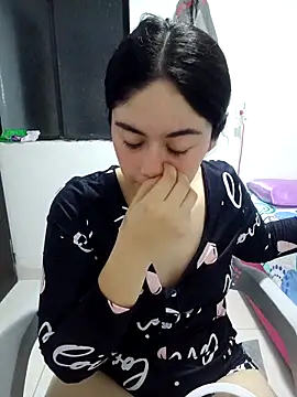 Snapshot of SweetAlbedo chatting on February 20, 2026, 3:36 am SweetAlbedo online show from February 20, 2026, 3:36 am