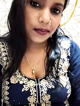Snapshot of SA-K-SHI chatting on February 5, 2026, 6:01 pm SA-K-SHI online show from February 5, 2026, 6:01 pm