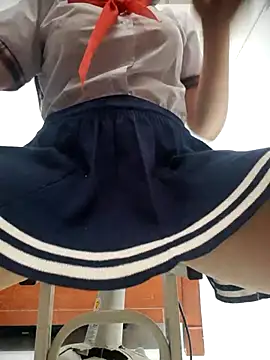 lina loveee online show from March 11, 2026, 5:35 am