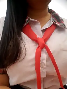 lina loveee online show from March 16, 2026, 7:56 am