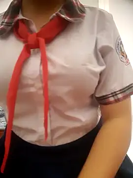 lina loveee online show from April 4, 2026, 8:56 am