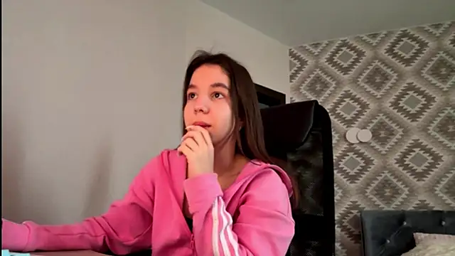 tiffanyrap online show from January 14, 2026, 7:14 am