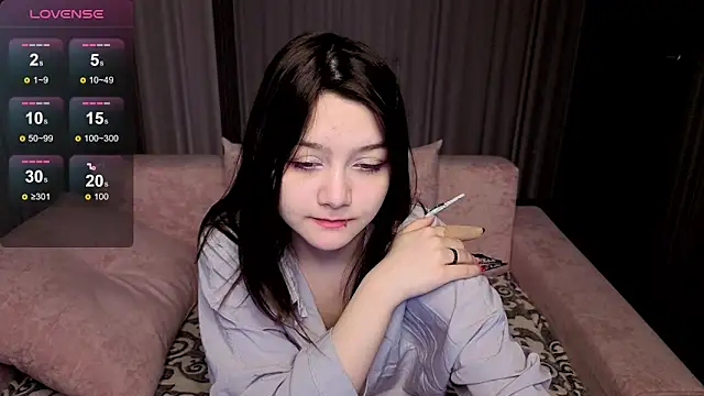 xxxnaughtyfoxyxxx online show from April 10, 2026, 9:14 am