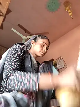 lodhi8080 online show from February 8, 2026, 8:18 am