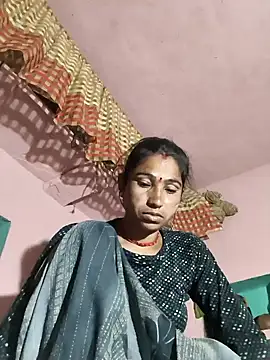 lodhi8080 online show from April 10, 2026, 9:41 pm