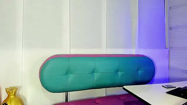 Sue blue online show from March 5, 2026, 1:01 am