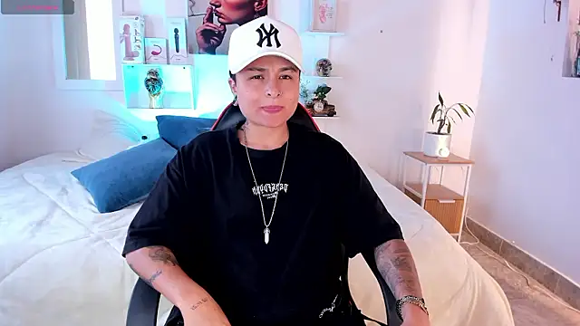 Zury Ramirez online show from March 14, 2026, 7:19 pm