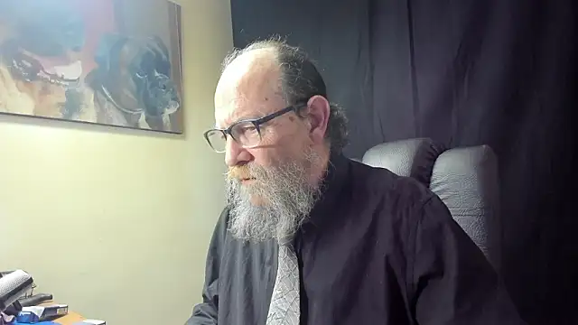 Snapshot of Uncle_Hottie chatting on January 18, 2026, 3:38 pm Uncle Hottie online show from January 18, 2026, 3:38 pm