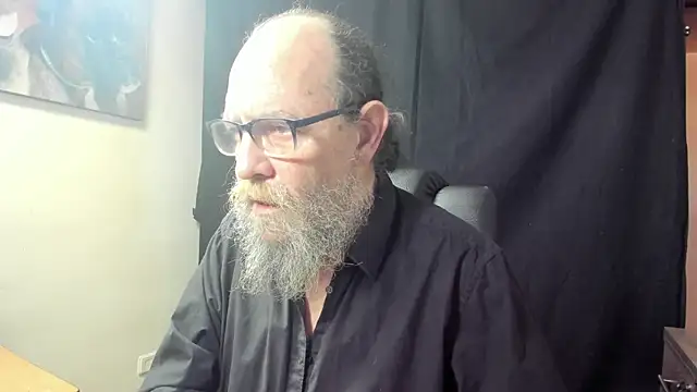 Snapshot of Uncle_Hottie chatting on February 4, 2026, 3:07 pm Uncle Hottie online show from February 4, 2026, 3:07 pm