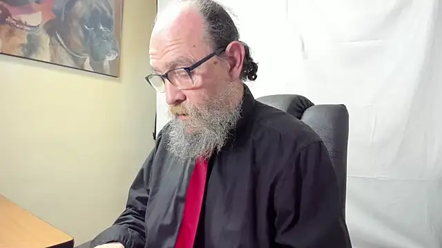 Snapshot of Uncle_Hottie chatting on February 11, 2026, 8:47 pm Uncle Hottie online show from February 11, 2026, 8:47 pm