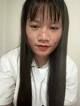 Suni-ii online show from March 29, 2026, 2:33 am