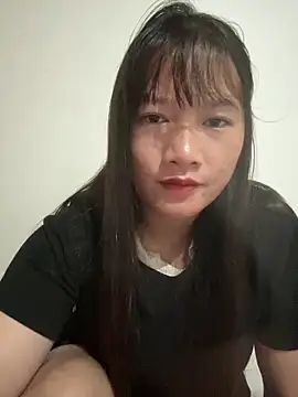 Snapshot of Suni-ii chatting on April 18, 2026, 11:27 pm Suni-ii online show from April 18, 2026, 11:27 pm